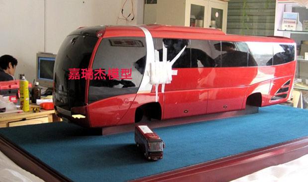 手板模型的制作要經(jīng)過(guò)的切割過(guò)程！